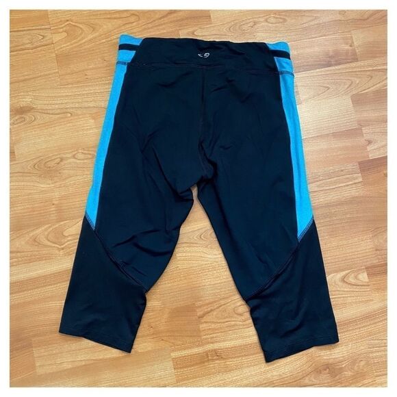 C9 by Champion Workout Capris - Picture 4 of 6
